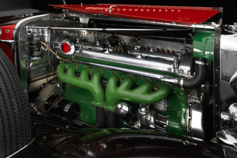 And of course, they were proud of what they built, bringing art to their engine designs instead of covering them with shameful pieces of plastic.